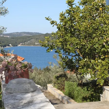 Appartement By The Sea Necujam, Solta - 8647